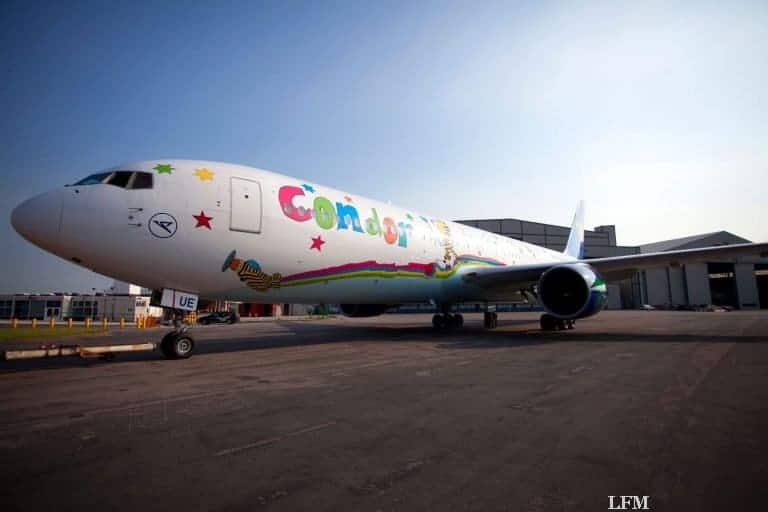 Tigerente auf Condor-Flugzeug – Unterstützung für Hilfsaktion