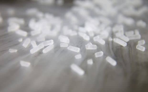 Trockeneis zur effizienten Reinigung von Flugzeugtriebwerken