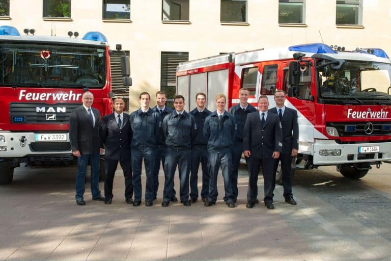 Werkfeuerwehrmann mit IHK-Abschluss: Erste Absolventen am Fraport