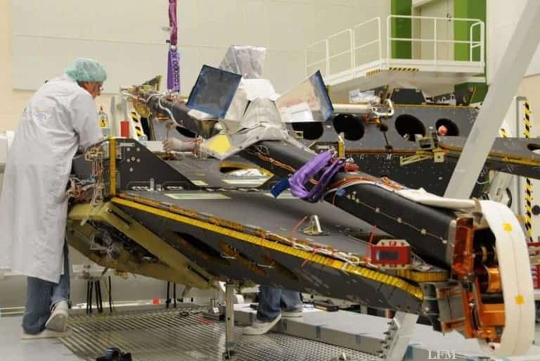 Schwarm-Satelliten auf dem Weg zum russischen Startplatz