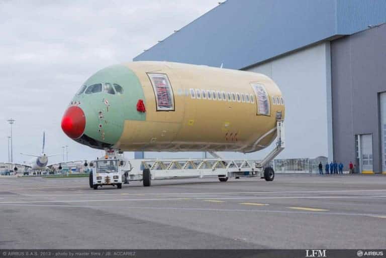 A350 XWB-Testflugzeug Nummer 5 geht in Endmontage
