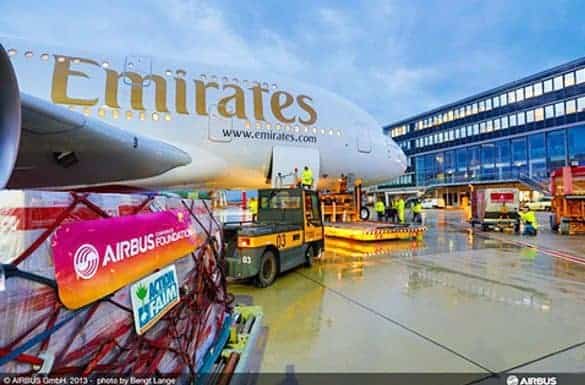 Airbus A380 für Emirates nimmt Hilfsgüter mit nach Dubai