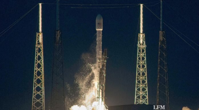 SpaceX startet erstmals Satelliten in geostationären Orbit