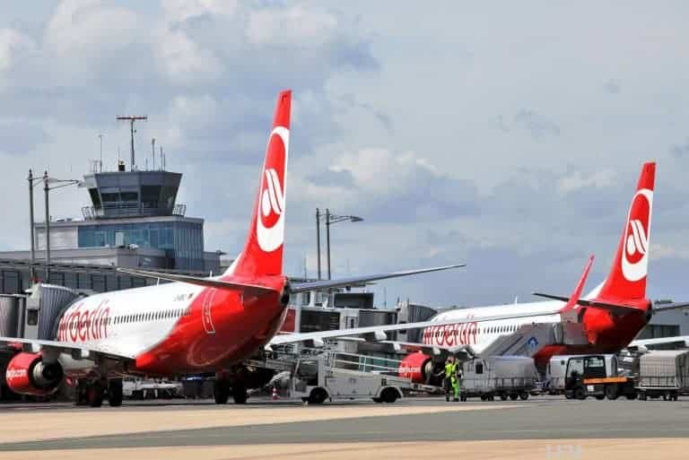 airberlin mit Paderborn-Lippstadt im Streckenplan