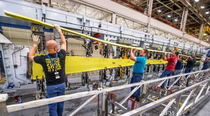 Boeing baut 737 jetzt mit 42 Flugzeugen pro Monat