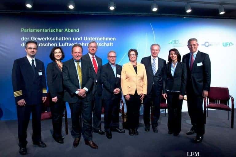 Luftverkehrswirtschaft erörtert Rahmenbedingungen an Parlamentarischem Abend