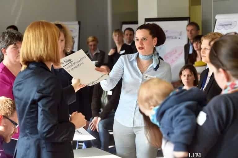 Vereinbarkeit von Beruf und Familie in einer Airline – Lufthansa sucht neue Konzepte