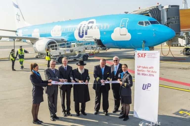 UP startet vom BER im „Wölkchendesign“