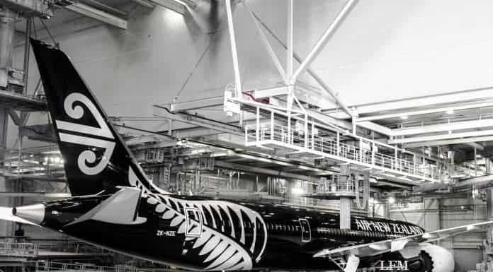 Dreamliner in Schwarz Look bei Air New Zealand