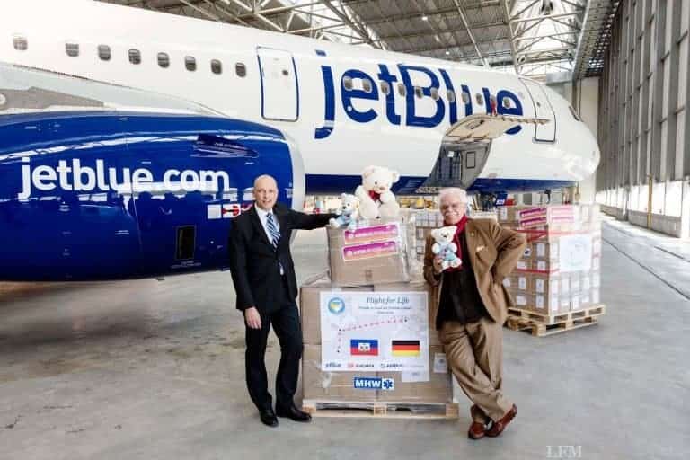 Überführungsflug: JetBlue bringt Hilfsgüter nach Haiti