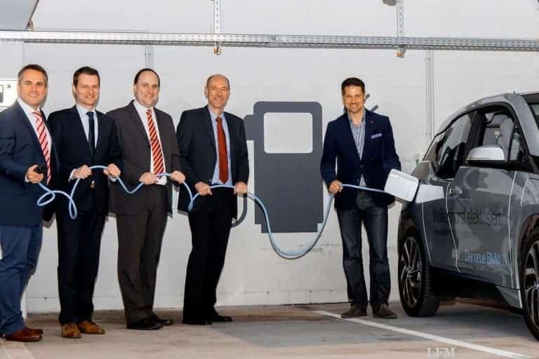 Strom tanken kostenlos am FMO: Neue Ladestation für Elektro-Autos