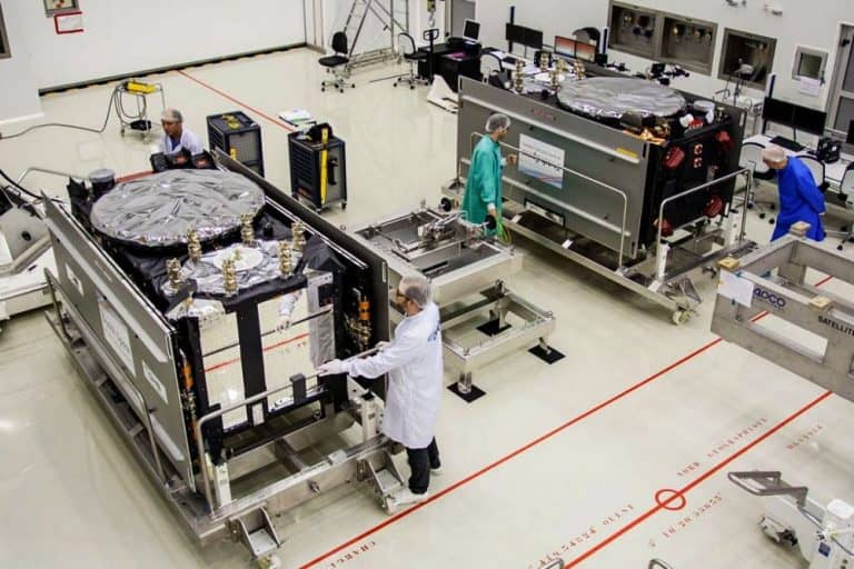 Galileo FOC-Satelliten vor dem Start: Betankung und fit-Check in Kourou