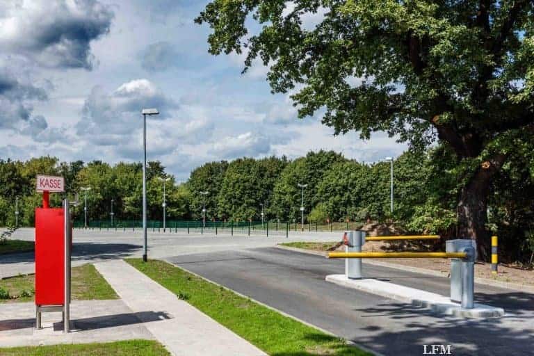 Mehr Parkplätze am Flughafen Tegel