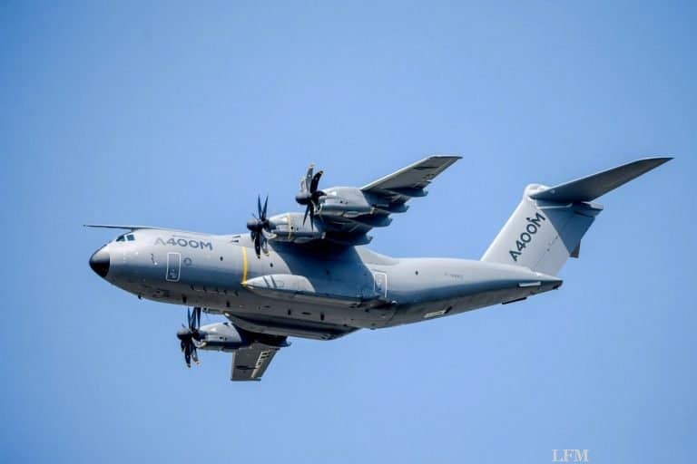 Airbus A400M erfüllt Schlüsselanforderung Container-Abwurf