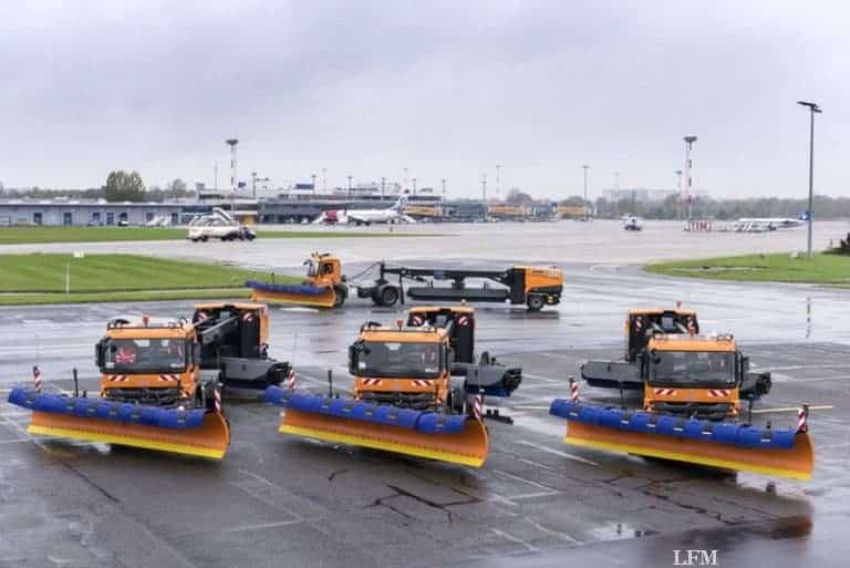 Flughafen BER erweitert Pistenräumer-Flotte für den Winter