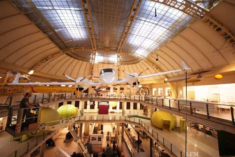 Prototyp der DA42 Nr. 1 im Technischen Museum Wien angekommen