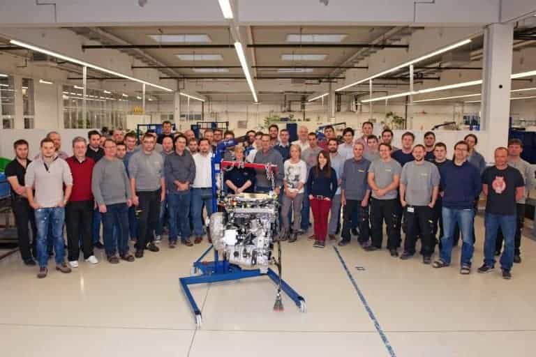 AE300 Diesel-Flugmotor feiert 1000. Einheit – 180 PS