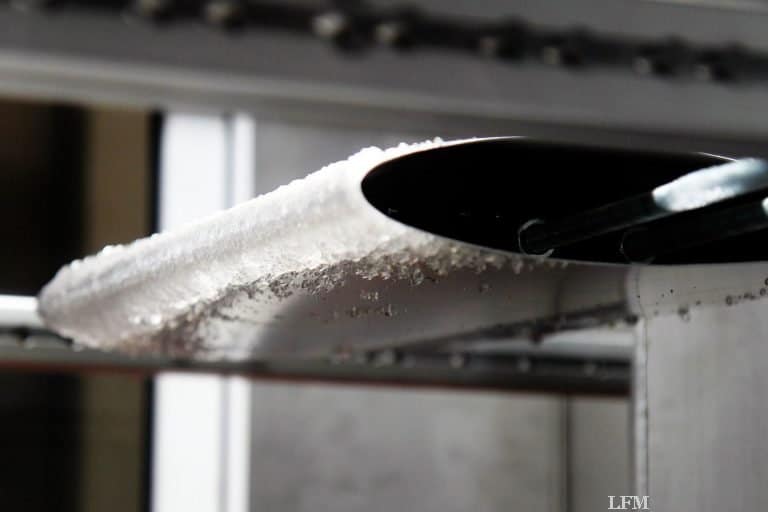 Flugzeug-Enteisung: Eis abschütteln ohne Schmelzen