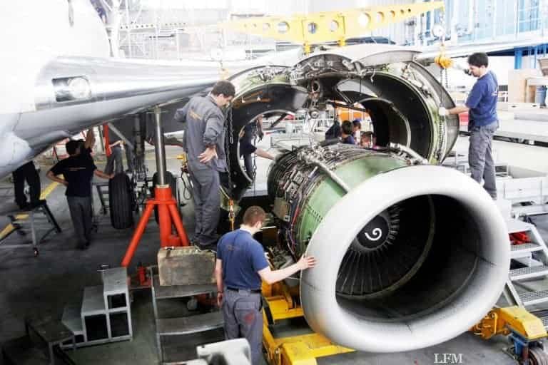 Boeing 737-500 wird Ausbildungs-Flugzeug bei Lufthansa Technik