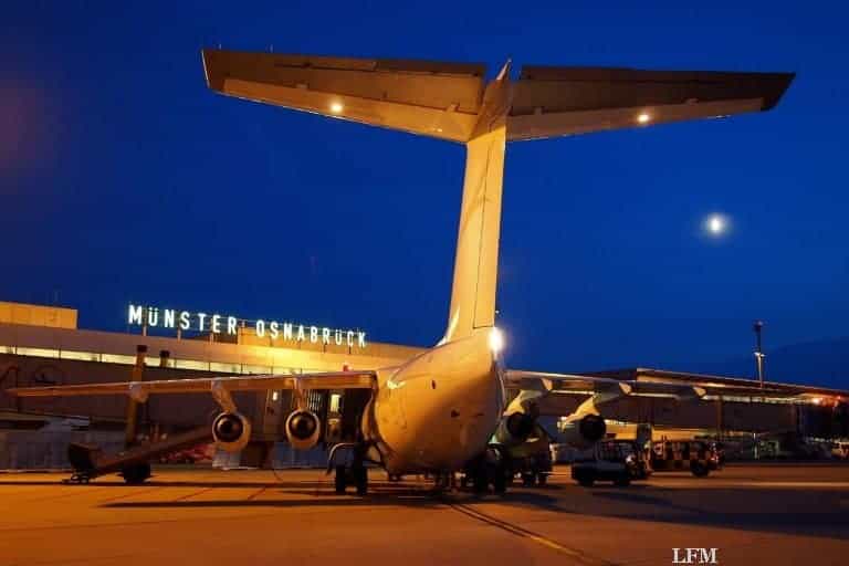 Flughafen bei Nacht – Führungen durch den FMO