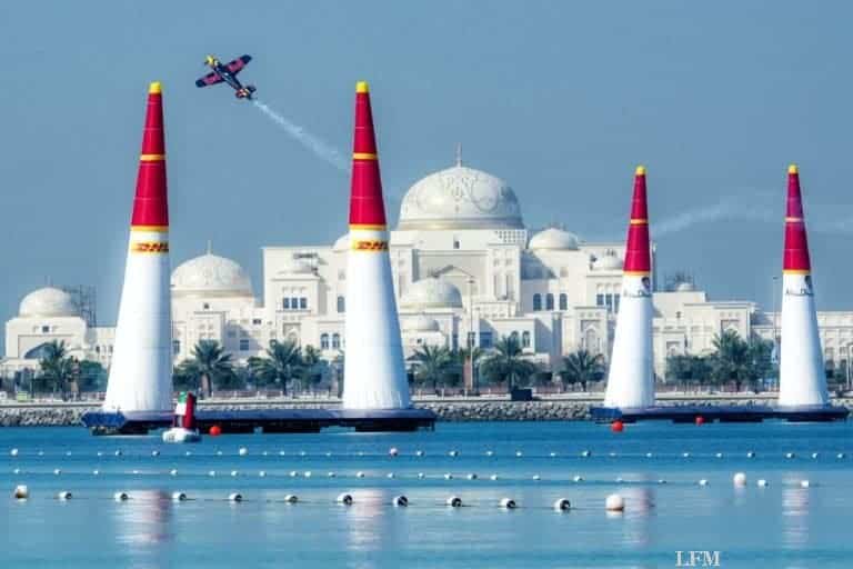Red Bull Air Race in Abu Dhabi: Hohe Temperaturen und Wind