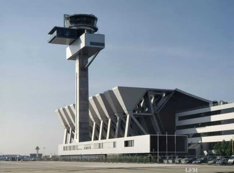 Neuer Frankfurter Tower nimmt Betrieb auf