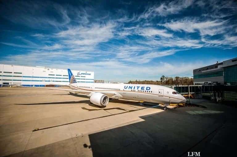Boeing entlässt ersten 787-9 Dreamliner aus North Charleston
