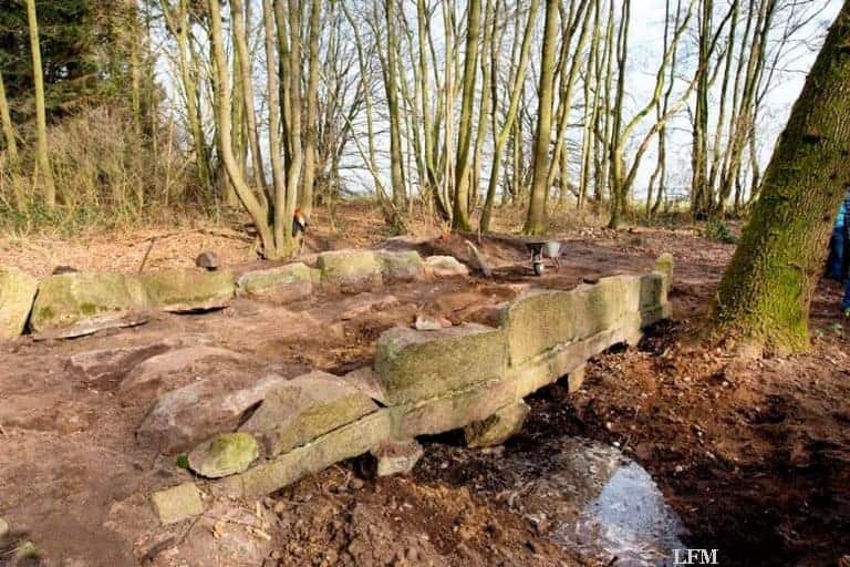 217 Jahre alte Brücke auf Hamburger Flughafengelände freigelegt