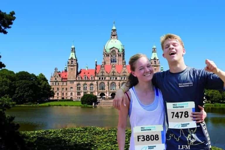 Flughafen-Feuerwehr beim Lauf-Spektakel in Niedersachsen