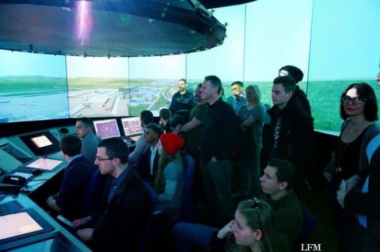 Fluglotse-Informationstag bei Austro Control gut besucht