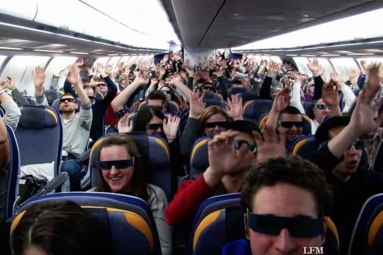 Sonnenfinsternis im Linienflug: Eine Minute länger als am Boden