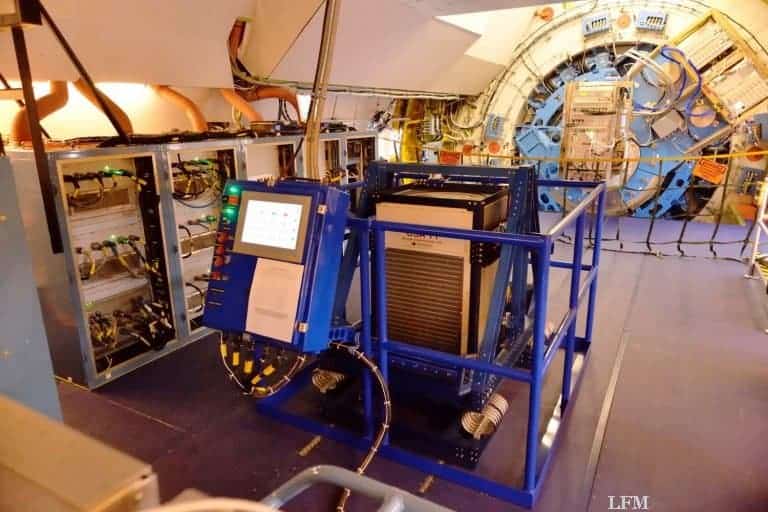 Flugzeug-Teleskop SOFIA mit Helium-gekühltem upGREAT