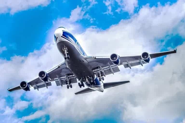 Antonov-124-100 der Volga Dnepr fliegt für Boeing