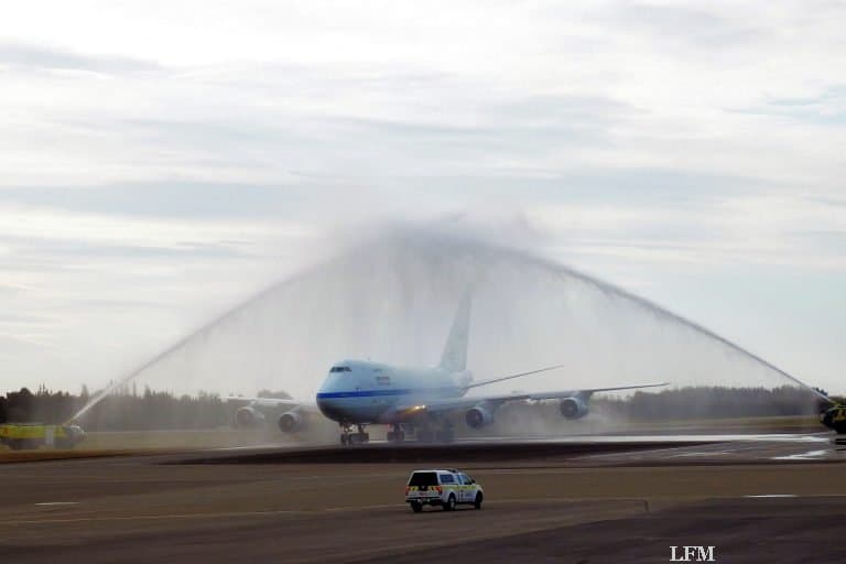 Flugzeugteleskop SOFIA fliegt in Schatten des Pluto