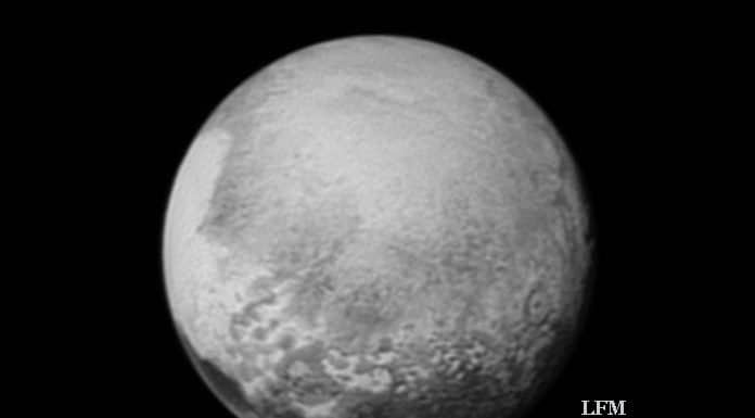 Pluto gewinnt an Konturen