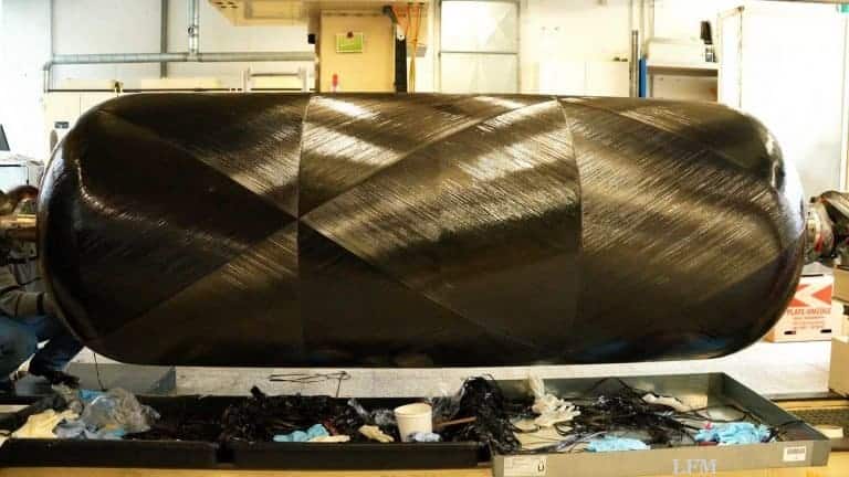 Tank und Treibstoff fürs Luftfahrzeug der Zukunft