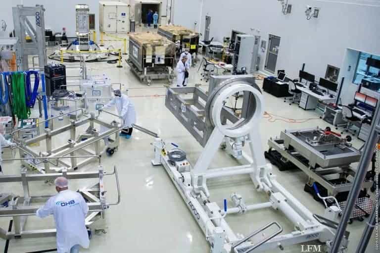 Galileo Satelliten Alba und Oriana in Kourou eingecheckt