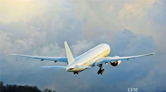 Boeing liefert erste Boeing 777 an den Irak