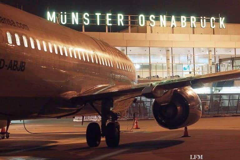 FMO zeigt wieder Flughafen bei Nacht