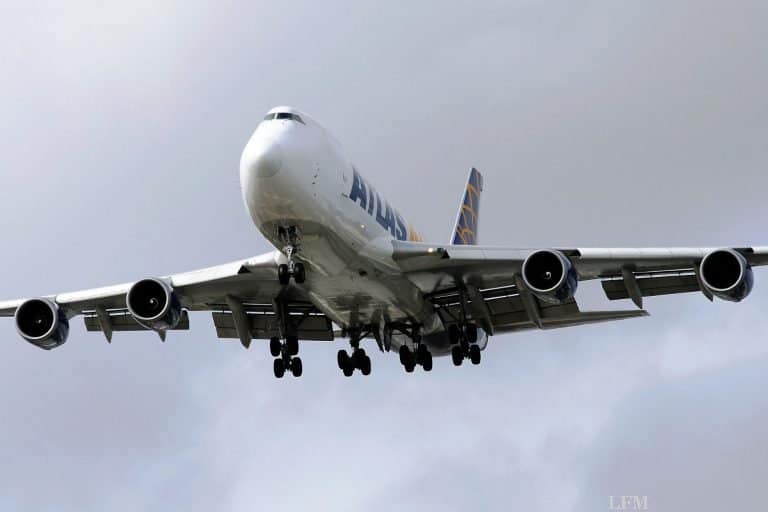B747-400F für Sonderflüge von Pharmaka in die USA