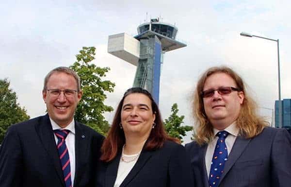 Business-Standort direkt neben Tower des Flughafen Nürnberg