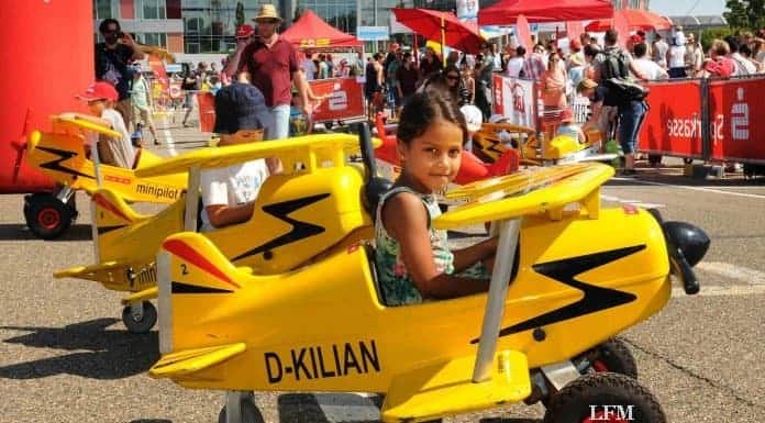 Kinderfest am Flughafen Stuttgart mit rund 20.000 Besuchern