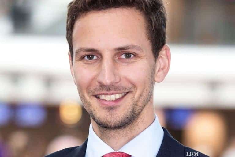 Flughafen Hamburg schafft Referenten für politische Kommunikation