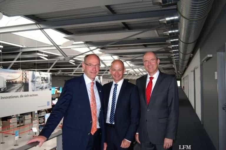 Landräte Wölfle und Stegmann am Bodensee Airport