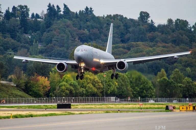 KC-46A Tankflugzeug von Boeing erstmals in der Luft