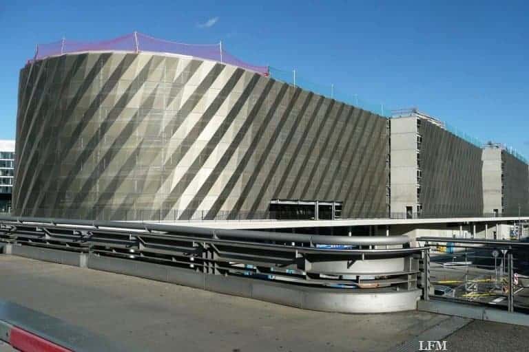 Neues Parkhaus P14 am Flughafen Stuttgart eröffnet