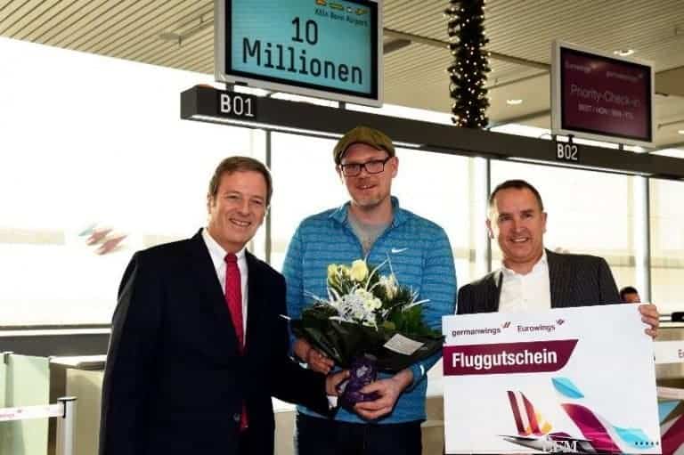 10.000.000. Passagier 2015 am Köln Bonn Airport