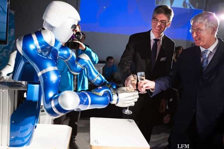 Anstoß über Telepräsenz – Wie wir Roboter steuern können