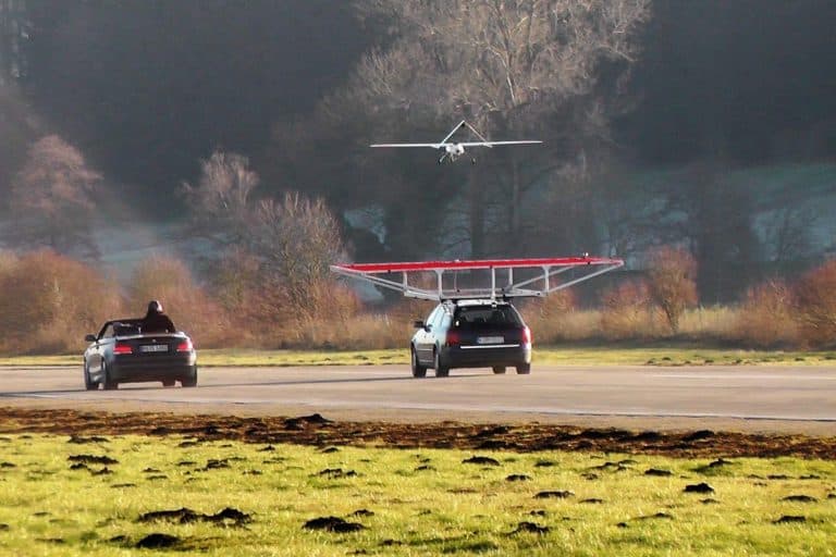 Fliegen ohne Landevorrichtung erhöht Nutzlast