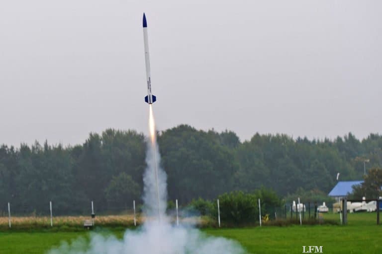 Raumfahrt-Mission für Schüler: CanSat 2016